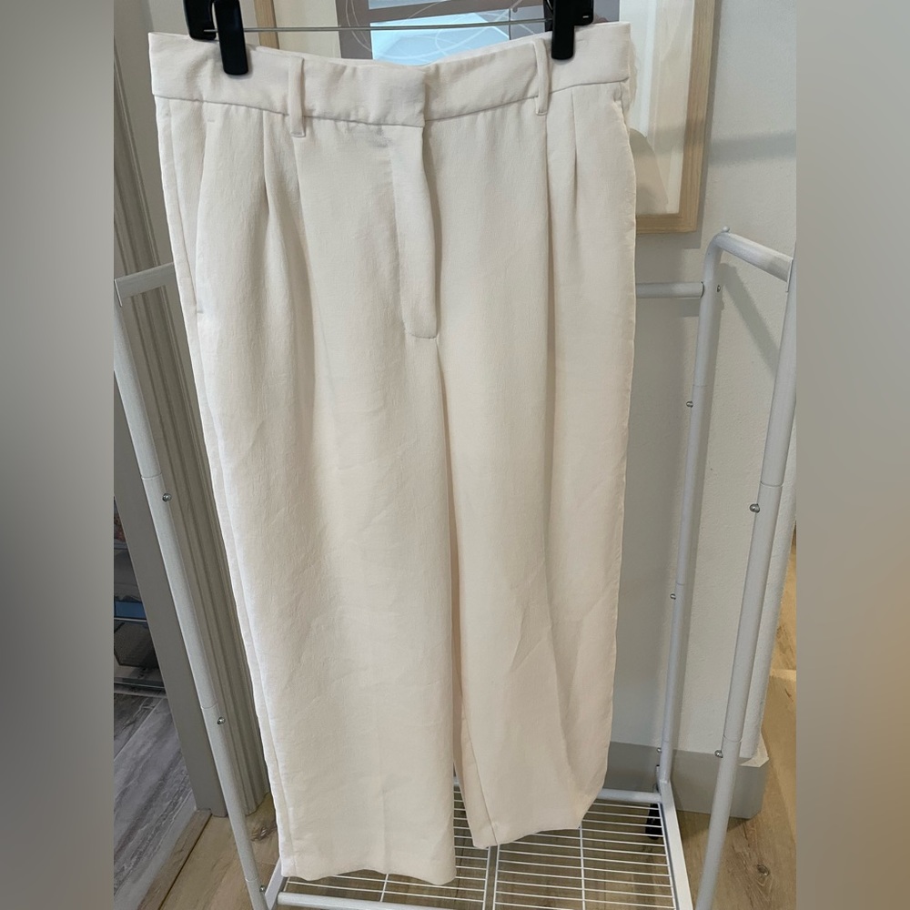 Aritzia Cream Ankle Pants EUC SZ14